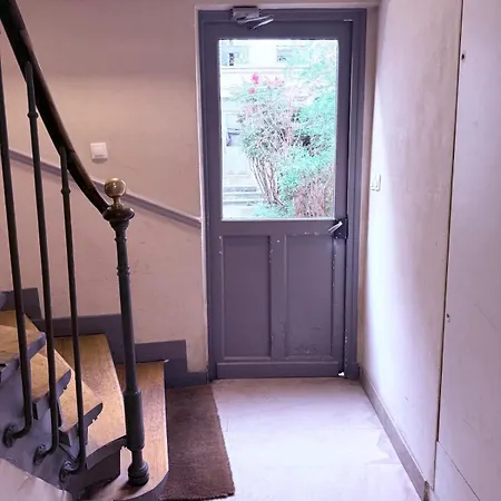 Chic Tour Eiffel Apartment Paris